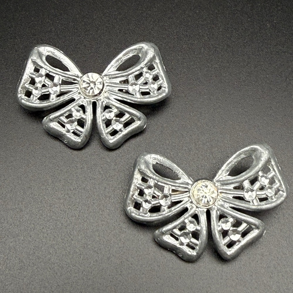 Vintage Pair Matching Rhinestone Bow Brooch Pins Silver Tone Pot Metal Openwork